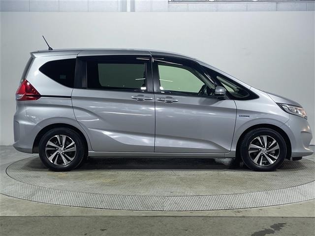 Honda FREED 2017 8248527-24