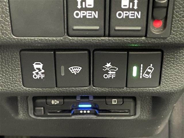 Honda FREED 2024 8248539-21
