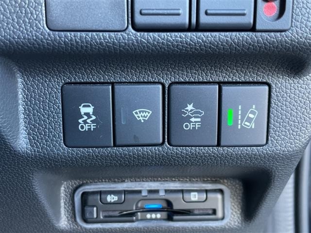 Honda FREED 2023 8248554-12