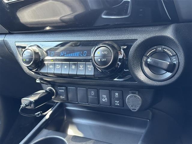 Toyota HILUX 2022 8251957-4