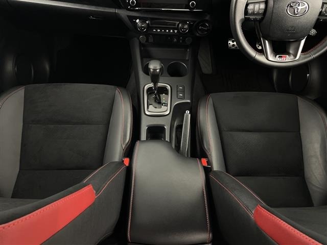 Toyota HILUX 2022 8251970-22