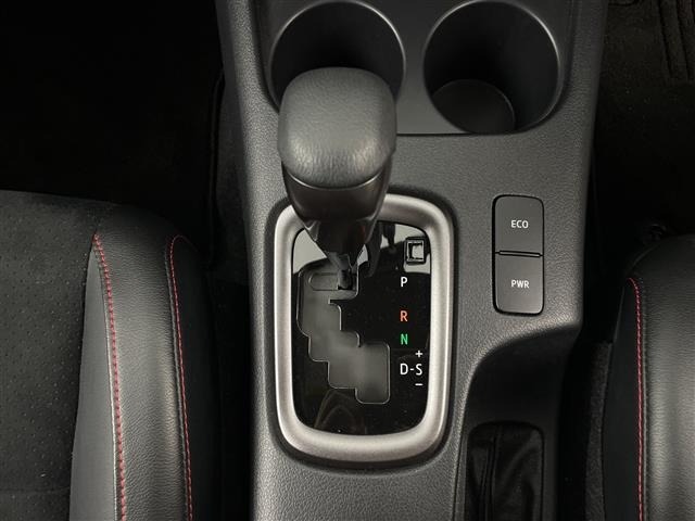 Toyota HILUX 2022 8251970-8