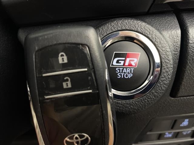 Toyota HILUX 2022 8251970-9