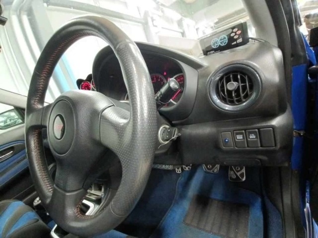 Subaru IMPREZA 2006 8256250-9
