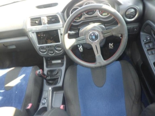 Subaru IMPREZA 2004 8256297-2