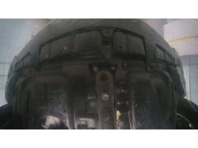 Toyota ISIS 2016 8248987-11