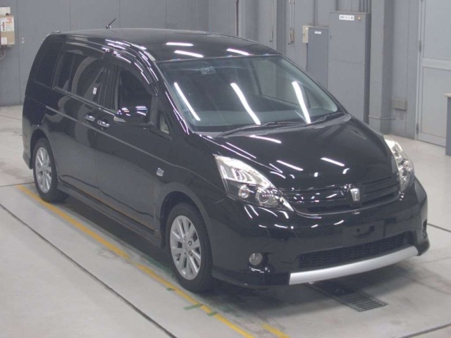 Toyota ISIS 2016 8248987-5