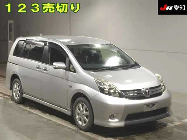 Toyota ISIS 2013 8248988-0
