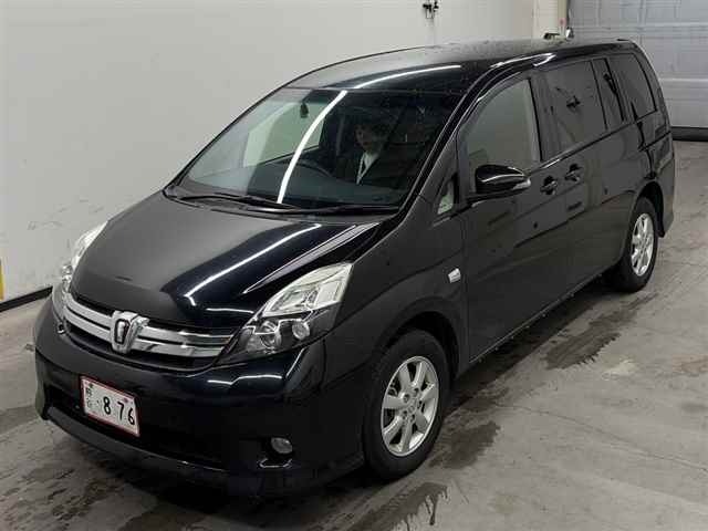 Toyota ISIS 2017 8248989-4
