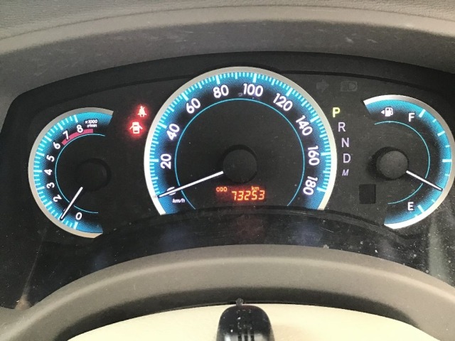 Toyota ISIS 2017 8248993-8