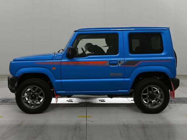 Suzuki JIMNY 2023 8253942-4