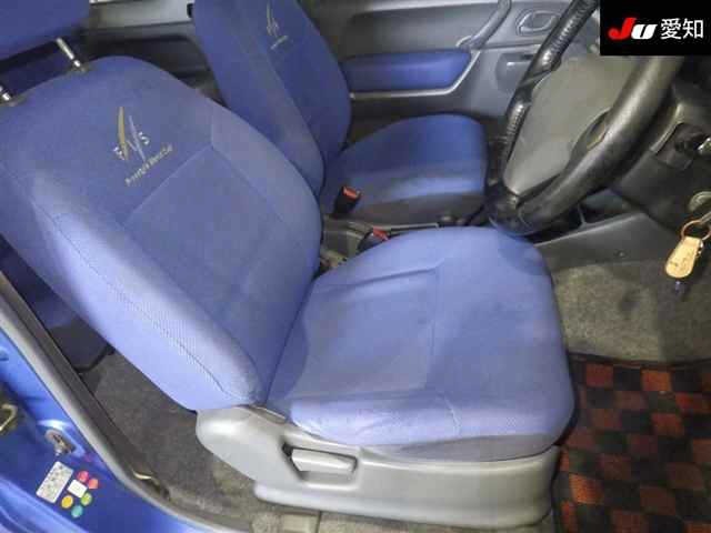 Suzuki JIMNY 2001 8253969-6