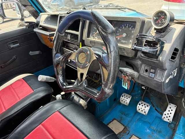 Suzuki JIMNY 1991 8254004-3