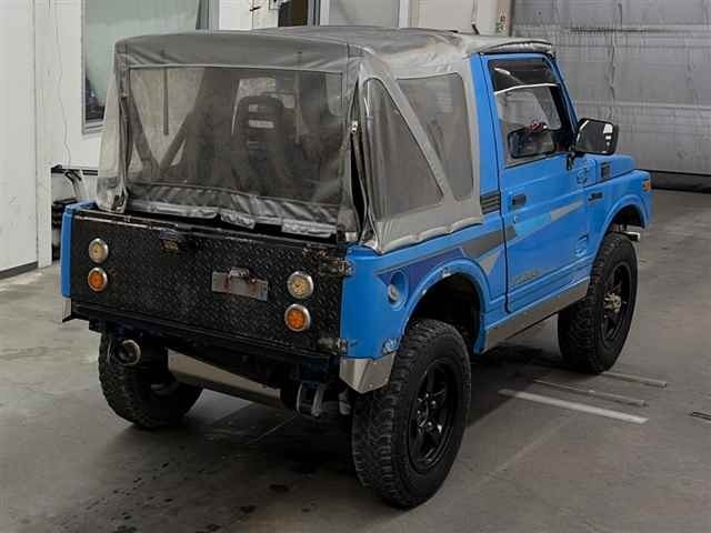Suzuki JIMNY 1991 8254004-5