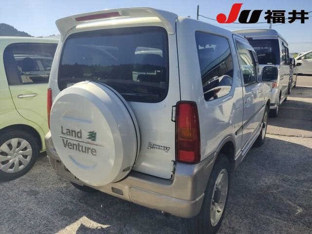 Suzuki JIMNY 2001 8254022-8