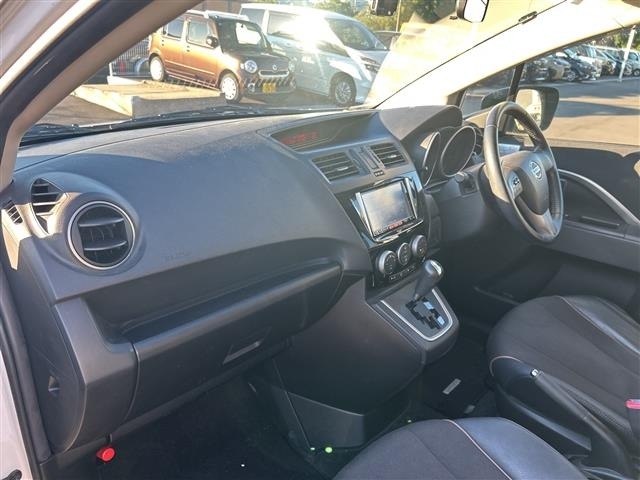 Nissan LAFESTA 2012 8257085-7