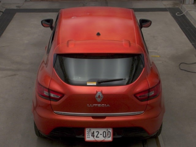 Renault LUTECIA 2016 8250290-7