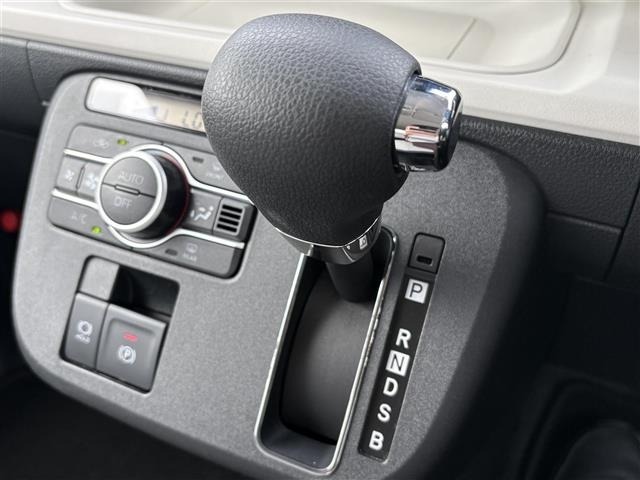 Daihatsu MOVE CANBUS 2025 8256215-18