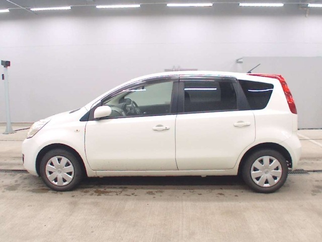 Nissan NOTE 2011 8248342-4