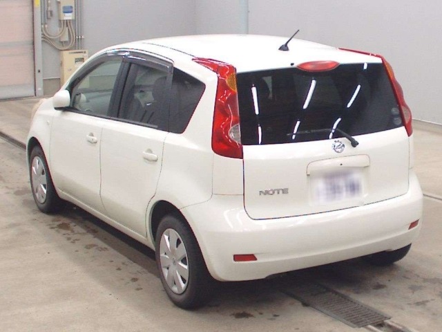 Nissan NOTE 2011 8248342-6