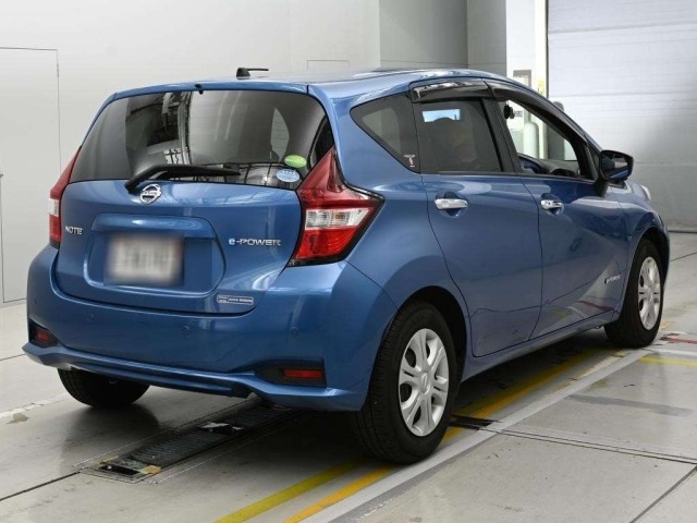 Nissan NOTE 2018 8248357-1