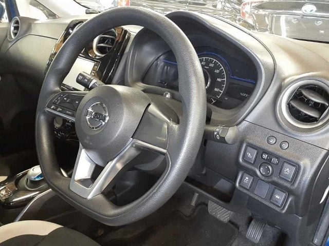 Nissan NOTE 2018 8248357-9
