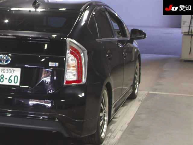 Toyota PRIUS 2015 8257929-8