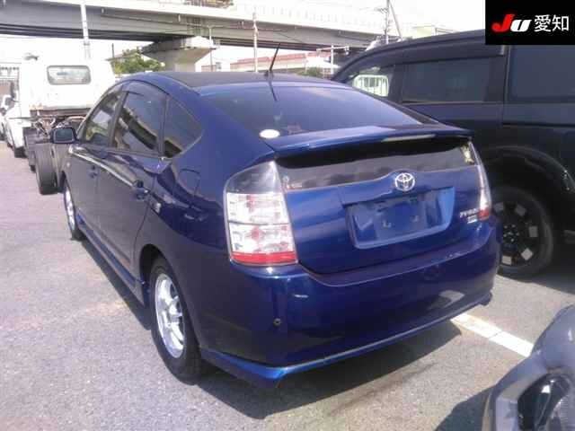 Toyota PRIUS 2004 8257930-1