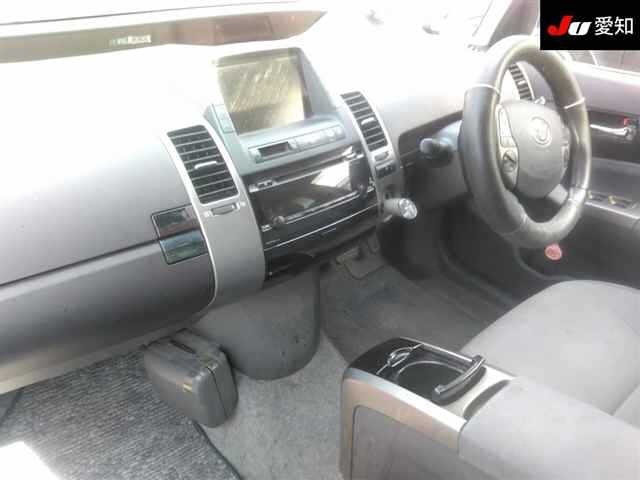 Toyota PRIUS 2004 8257930-3