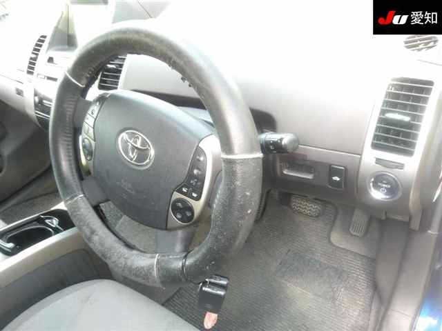 Toyota PRIUS 2004 8257930-5