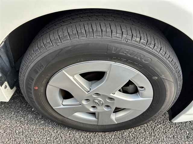 Toyota PRIUS 2011 8258007-9
