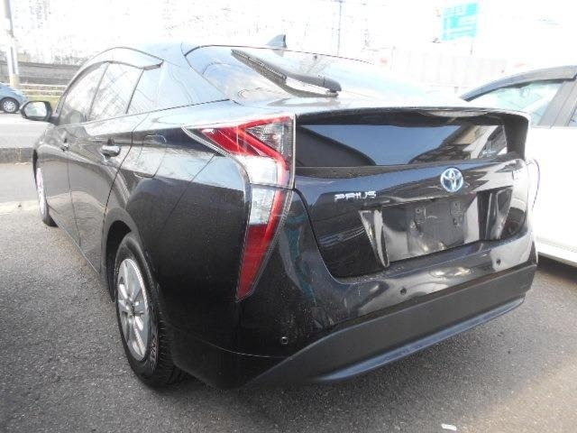 Toyota PRIUS 2018 8258010-1