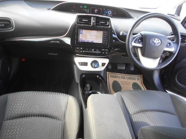 Toyota PRIUS 2018 8258010-2