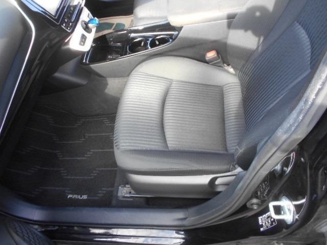 Toyota PRIUS 2018 8258010-8