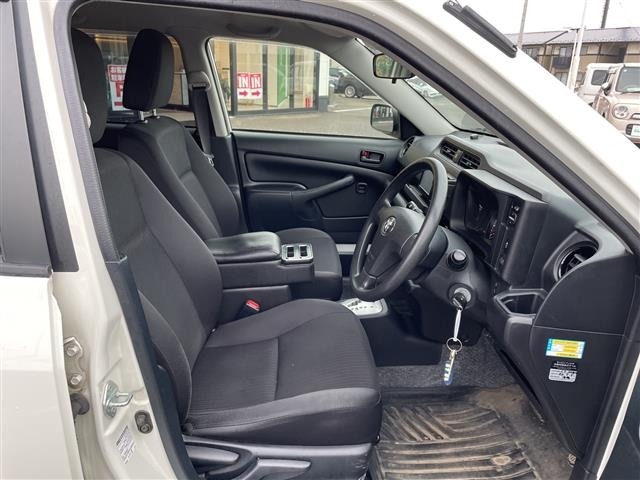 Toyota PROBOX VAN 2018 8248651-2