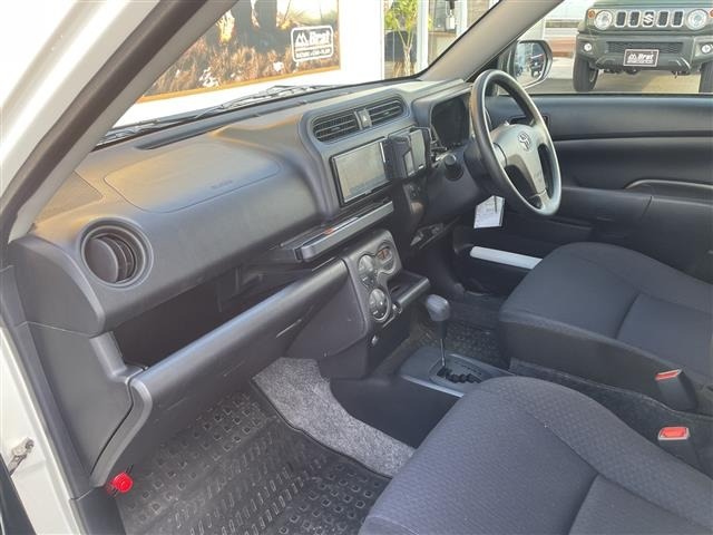 Toyota PROBOX VAN 2023 8248655-1