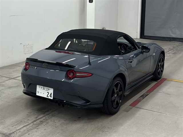 Mazda ROADSTER 2026 8255081-5