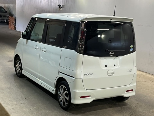Nissan ROOX 2012 8255259-1