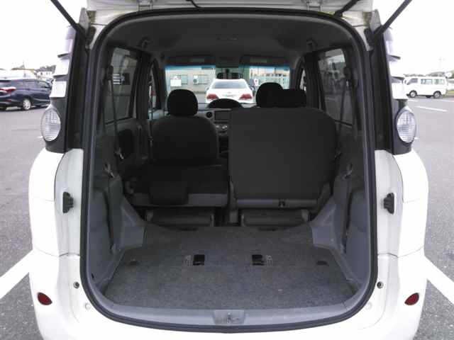 Toyota SIENTA 2010 8256291-10