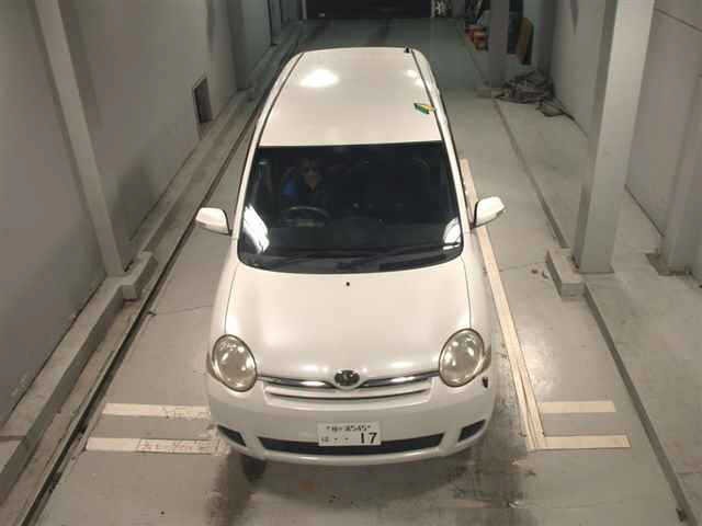 Toyota SIENTA 2010 8256291-6