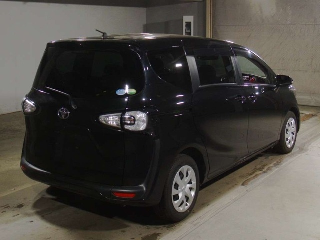 Toyota SIENTA 2017 8256330-1