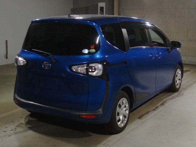Toyota SIENTA 2015 8256331-1