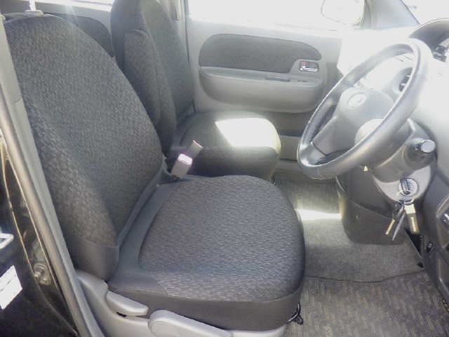 Toyota SIENTA 2013 8256334-7