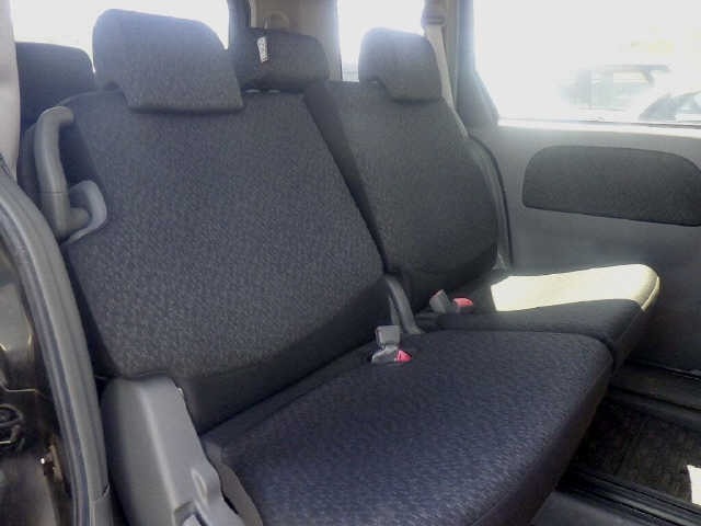 Toyota SIENTA 2013 8256334-8