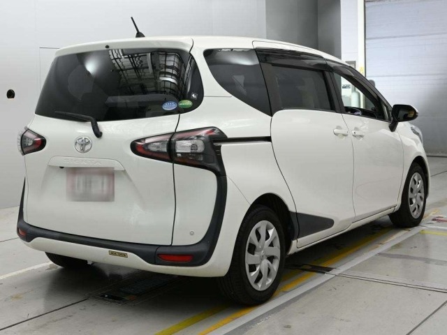 Toyota SIENTA 2018 8256340-1