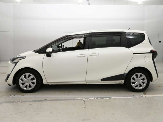 Toyota SIENTA 2018 8256340-4