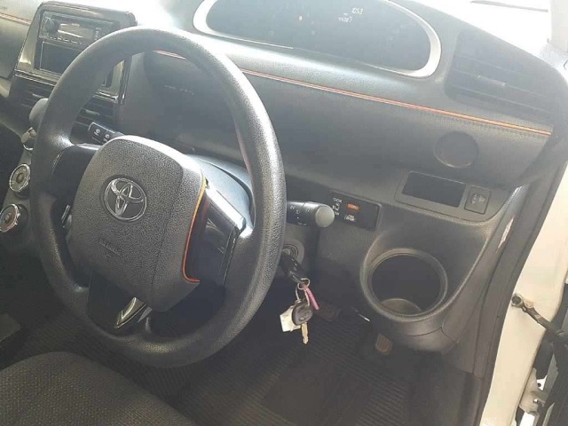 Toyota SIENTA 2020 8256342-9
