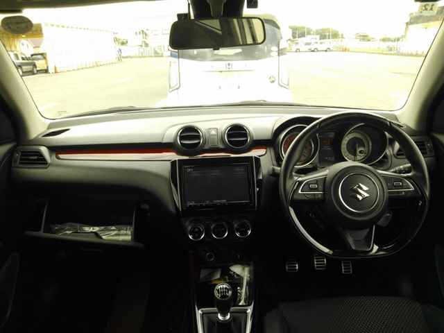 Suzuki SWIFT 2018 8252257-8