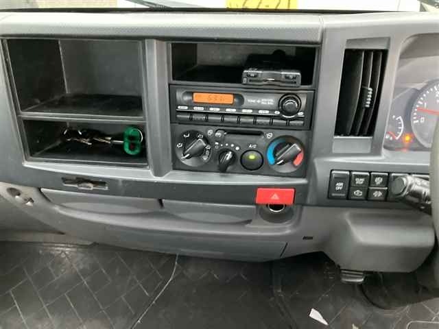 Mazda TITAN 2013 8250764-6