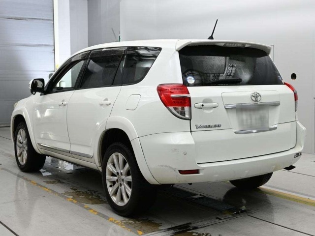 Toyota VANGUARD 2010 8255064-6